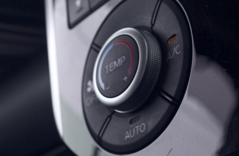 カーエアコン